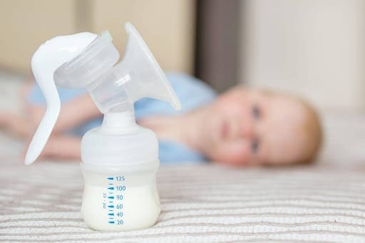 Image of breast milk pump bottle 